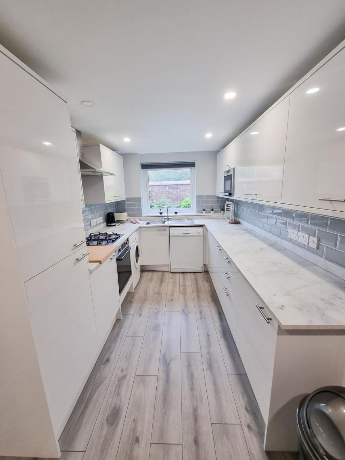 Apartment Westfield 2 Bedroom - Edinburgh